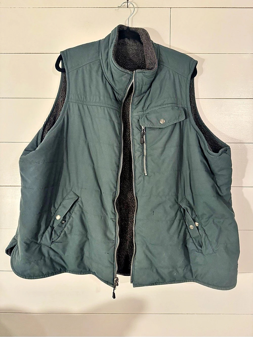 Carhartt Women's Reversible Relaxed Fit Insulated Green Utility Vest